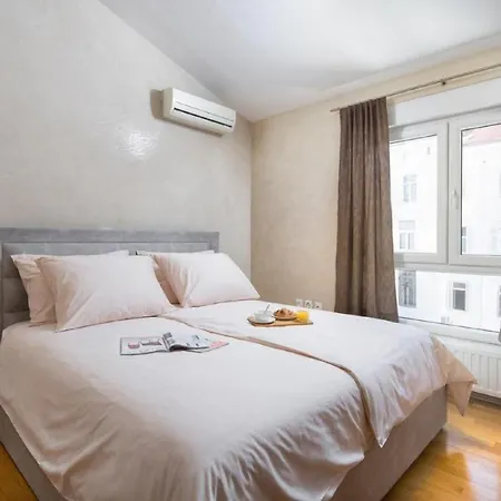 Leonardo * Πούλα